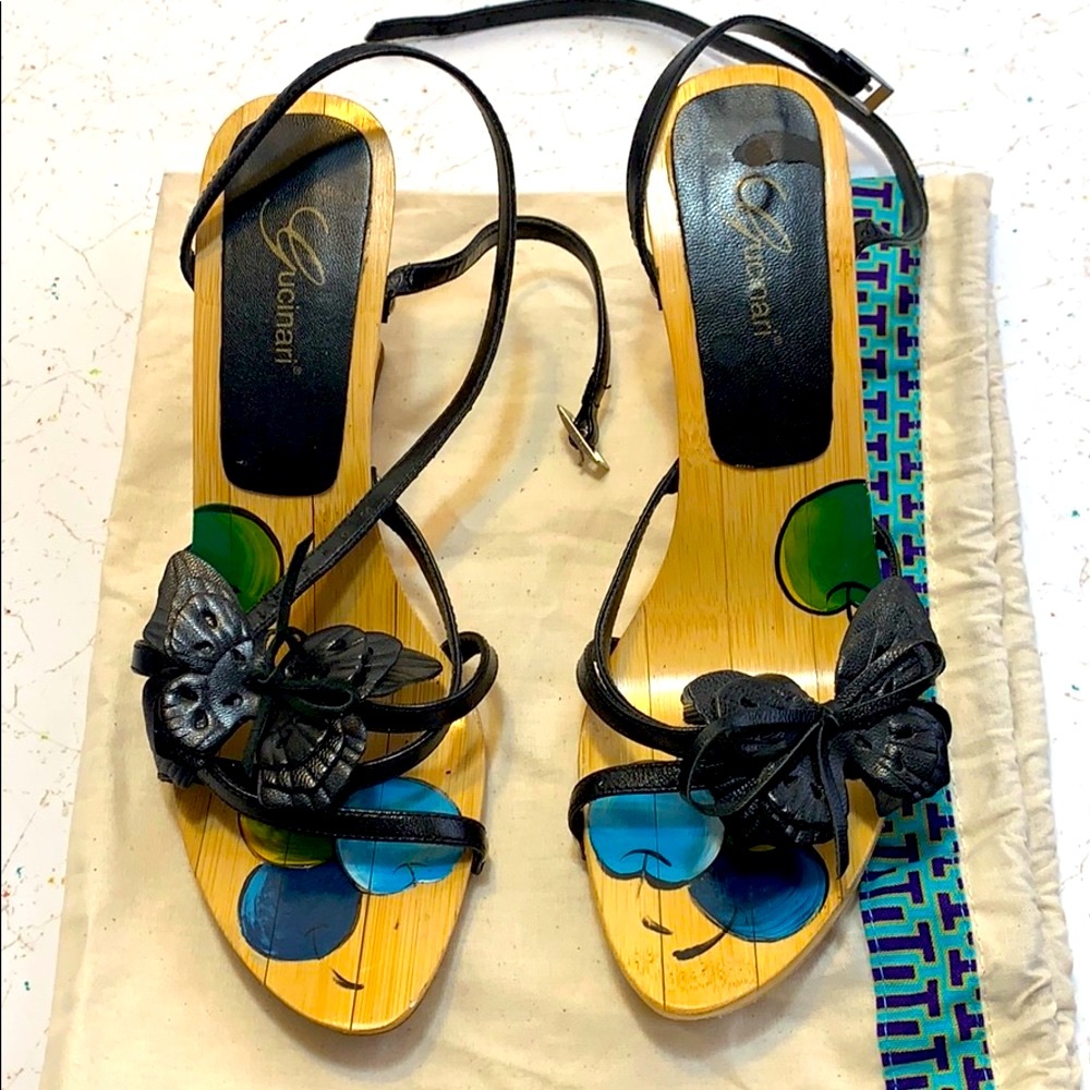 Gusinary used wood wedged sandals